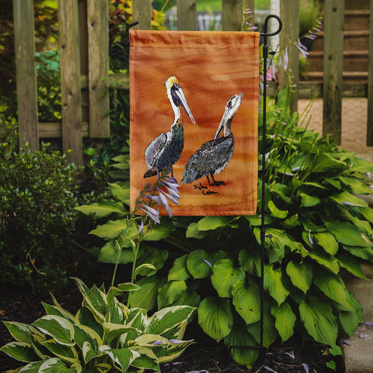 Pelican  Garden Flag – Decorative Outdoor Yard Flag