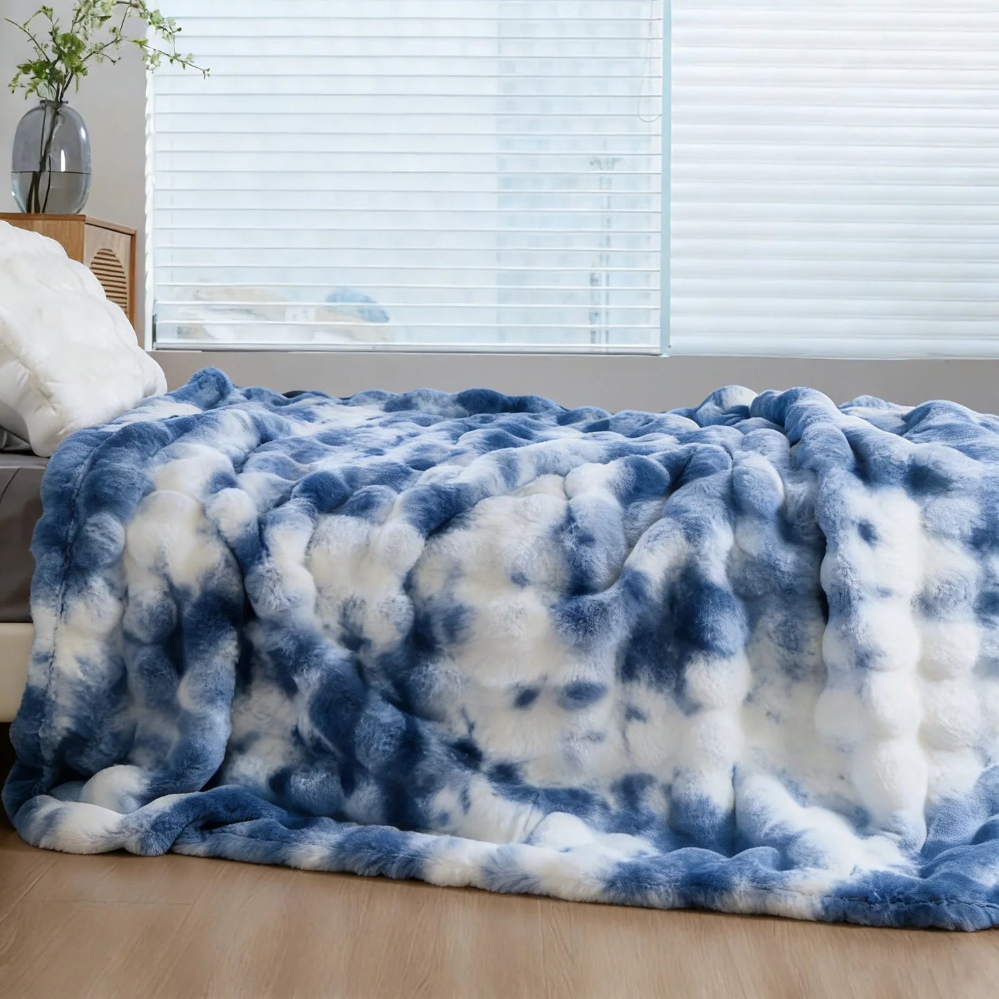 Soft Cozy Faux Fur Rabbit Blanket, Warm Thick