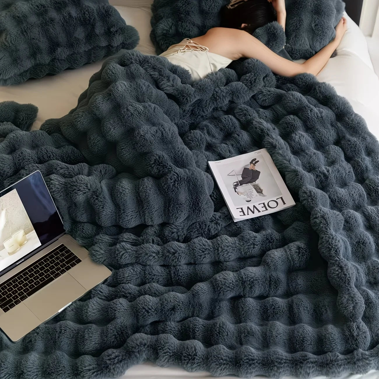 Soft Cozy Faux Fur Rabbit Blanket, Warm Thick