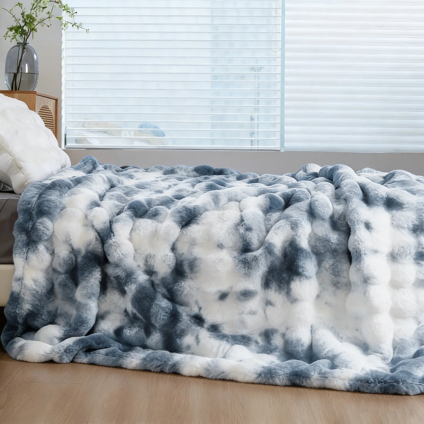 Soft Cozy Faux Fur Rabbit Blanket, Warm Thick