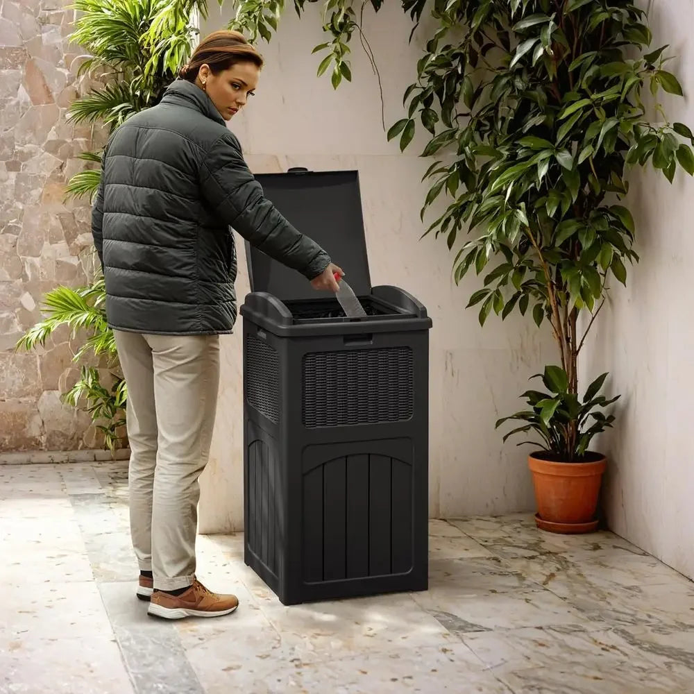 Large 33 Gallon Waterproof Outdoor Trash Bin