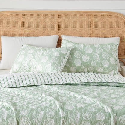 Green Seashell Quilt