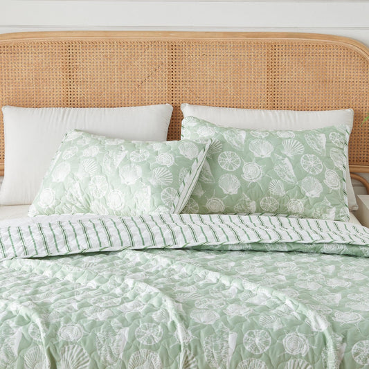 Green Seashell Quilt