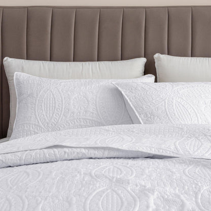 Oversized Medallion Quilt Set
