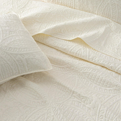 Oversized Medallion Quilt Set