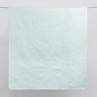 Oversized Medallion Quilt Set