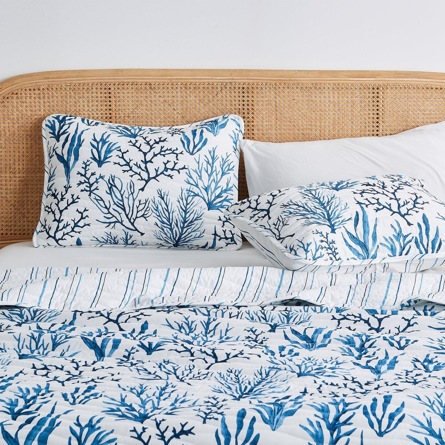 Coastal Navy Coral Quilt Set