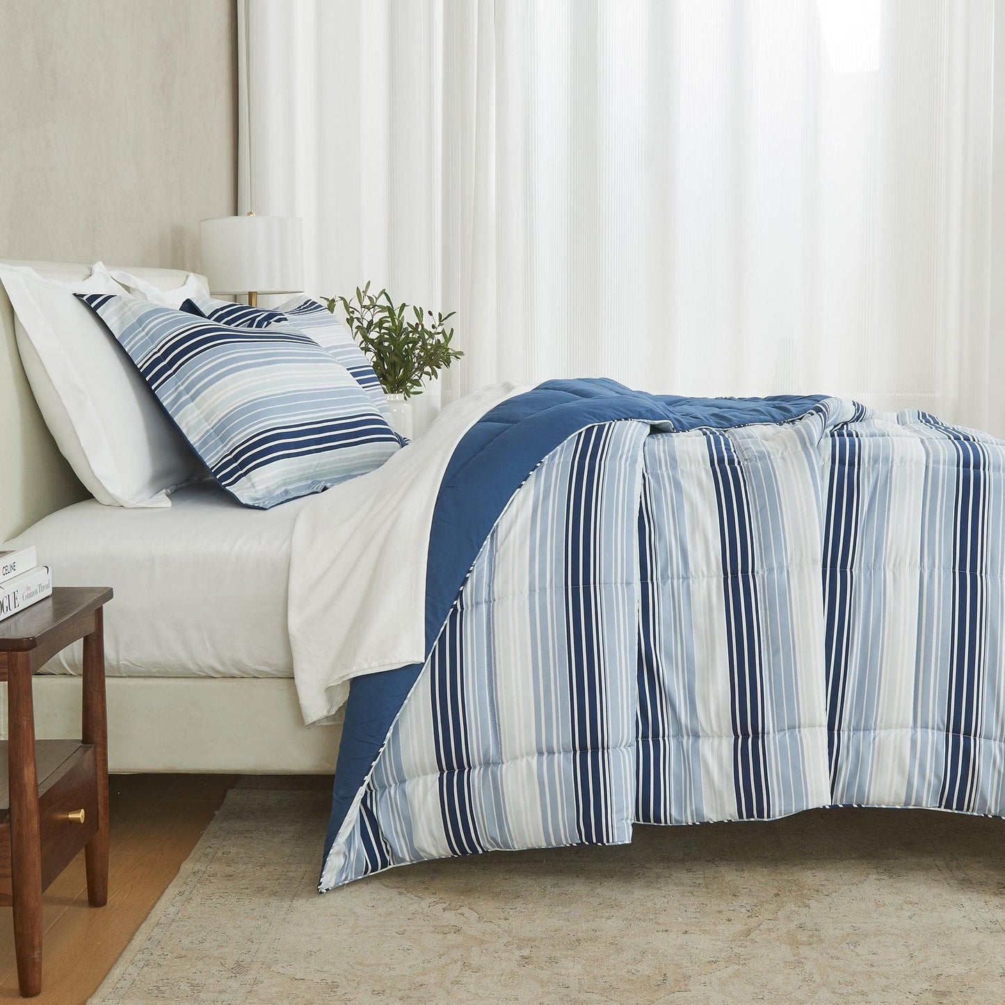 Reversible Comforter Set