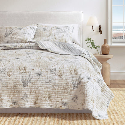 Coral Sea Maze Coastal Quilt Set